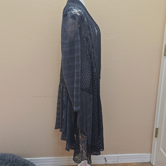 This and That Blue Multi-lace Long Duster, XL - Picture 3 of 9